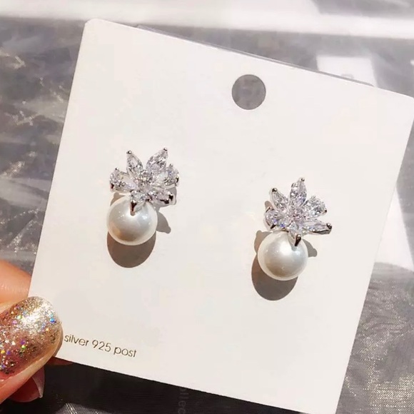 Platinum Plated CZ Crystal & Pearl Stud Earrings - Picture 6 of 6